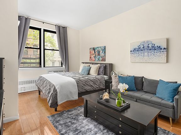 3rd image of 531 E 87th St APT 2B