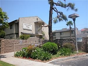 2nd image of 2300 S Victoria Ave APT 401