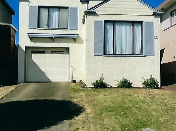 58 Lakewood Dr, Daly City, CA 94015