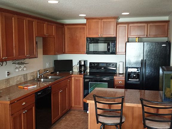 4th image of 6106 NE 76th Ave