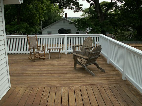 4th image of 12 Delano Ave