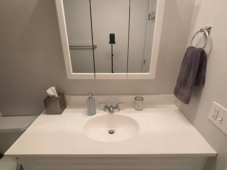 770 W Ferry St #24B — Photo 3