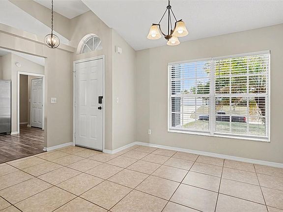 5th image of 5626 S LOMA VISTA COURT