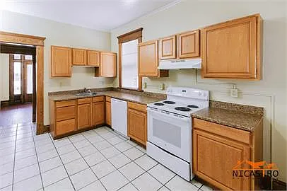 2064 Indianola Ave — Photo 11
