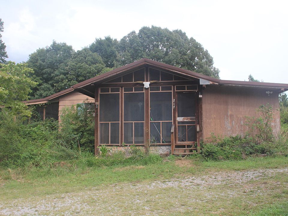 1st image of 217 Gary Ln