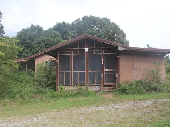 217 Gary Ln, Ringgold, GA 30736
