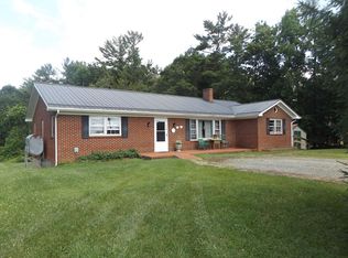 114 Paradise Ln, Galax, VA 24333