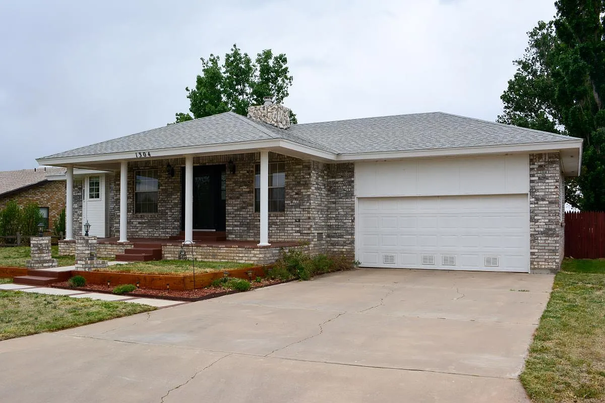 3 bed, 1623 sqft, $1,650 — Photo 2