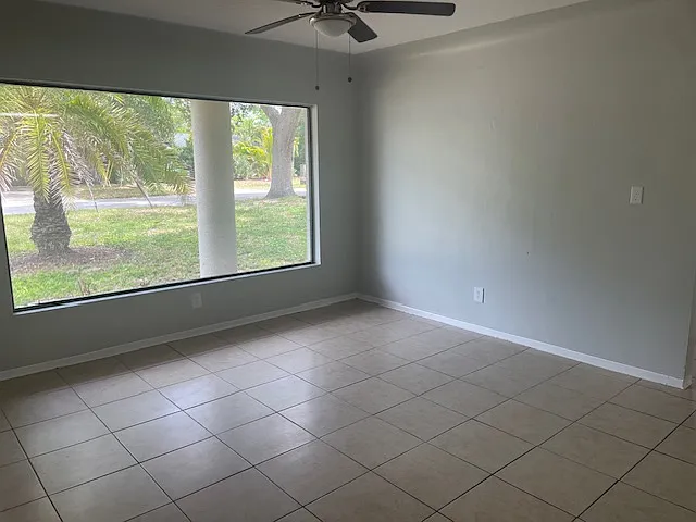 Bonus living room off foyer