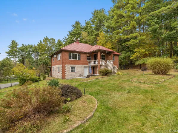 2 May Place, Glen Spey, NY 12737