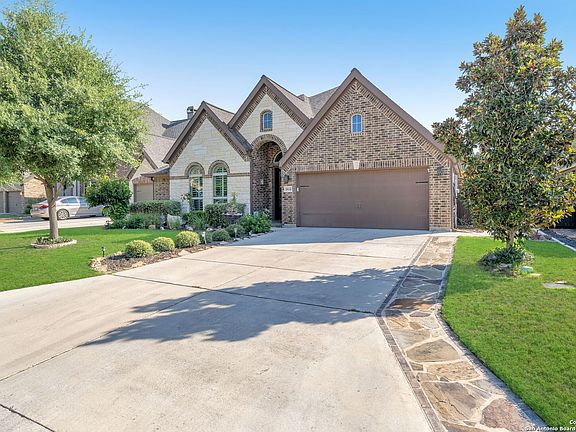 3rd image of 2632 Malboona Mews