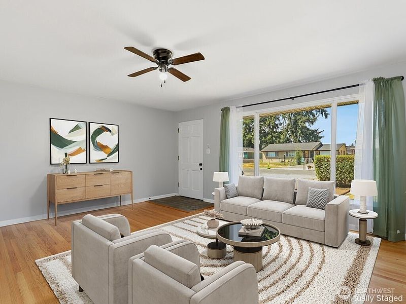 4th image of 1208 115th Street S