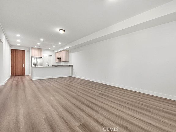 3rd image of 501 W Foothill Blvd #203
