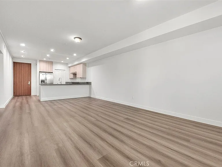 501 W Foothill Blvd #203 — Photo 3