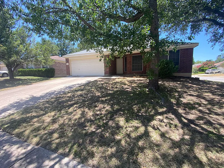 2501 Willow Way — Photo 2