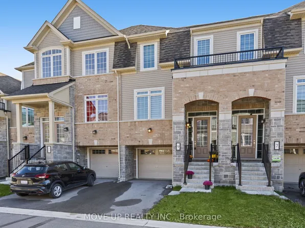 9 Andrew Knowles Ln S, East Gwillimbury, ON L0G 1M0