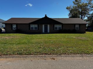 2504 Edgehill Pl, Bowling Green, KY 42101