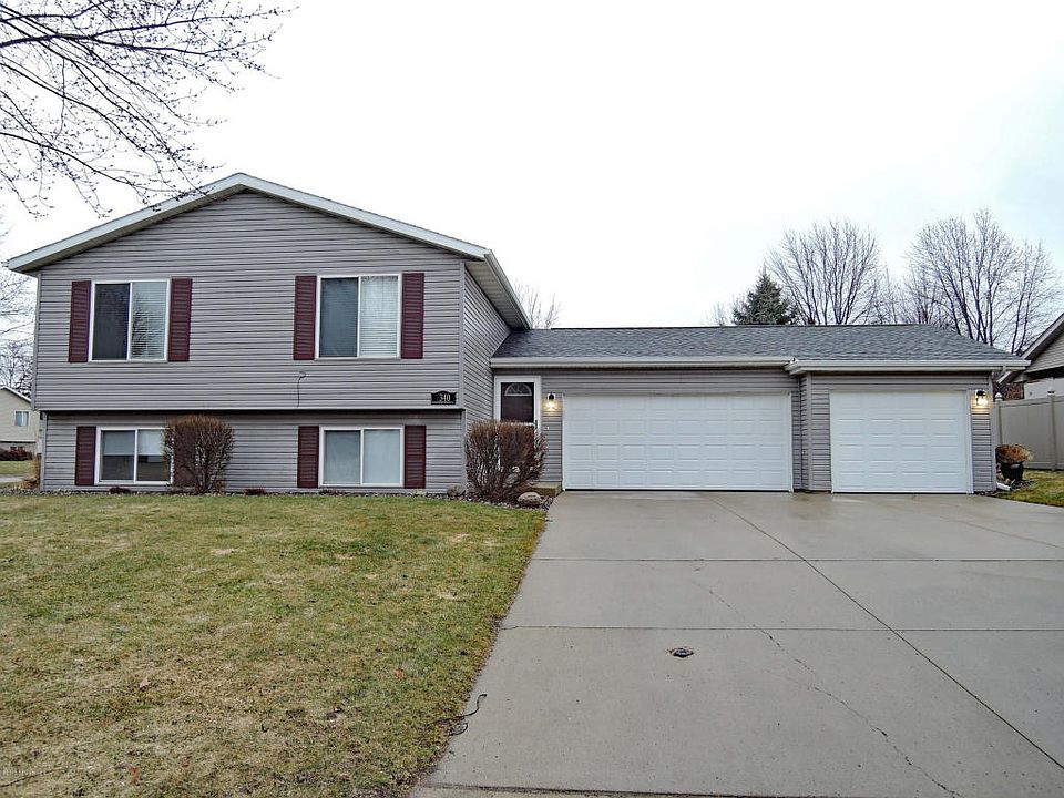 1st image of 1340 Autumn Dr SE