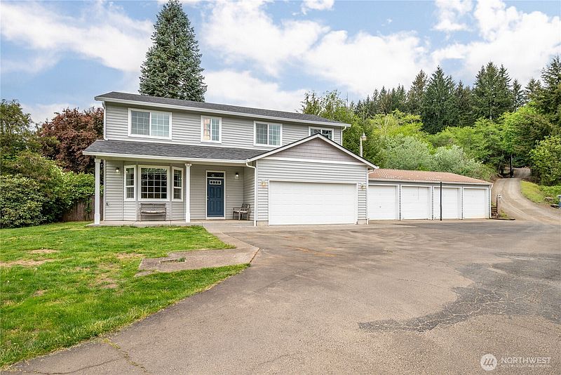 2nd image of 2208 Coal Creek