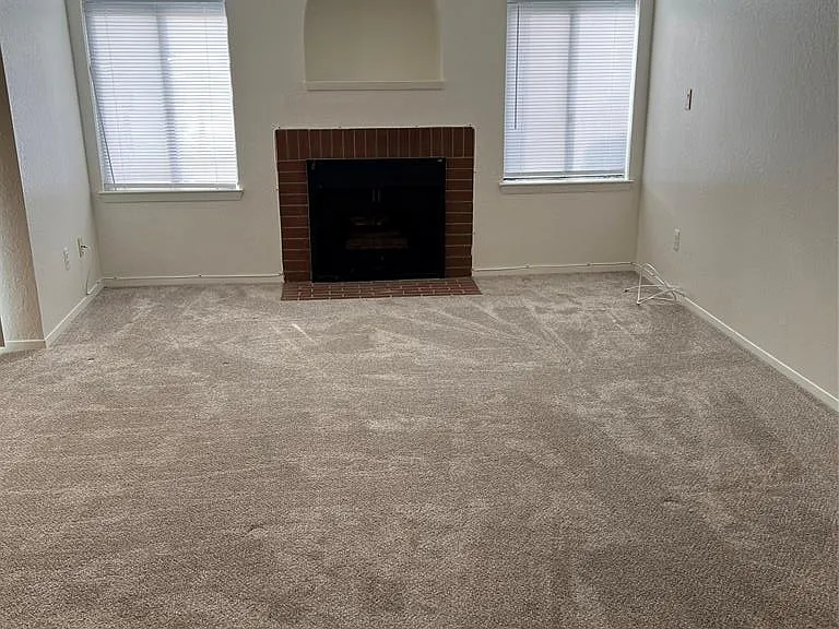 105 Pine Hollow Way #105 — Photo 4