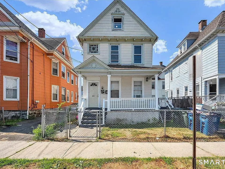 200 Ogden St #2