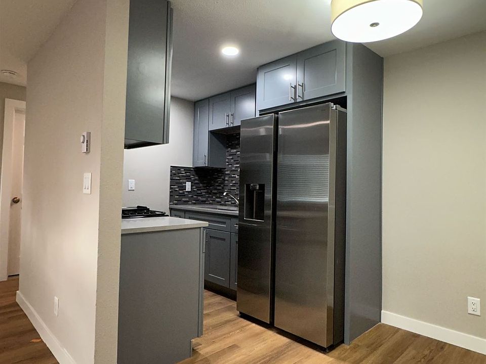 1st image of 15202 Grant Ave SW #1