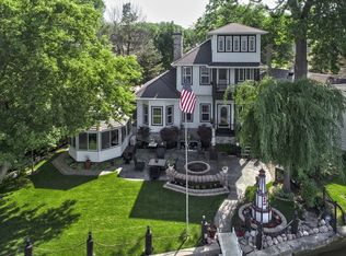35 Lakeside Ln, Fox Lake, IL