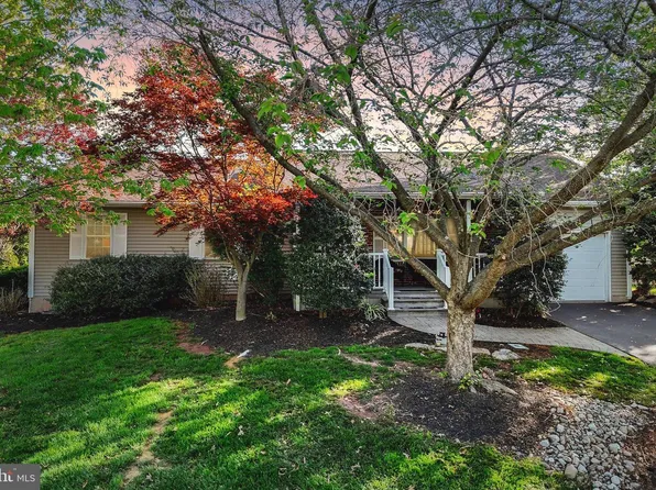 739 Ash Rd, Collegeville, PA 19426