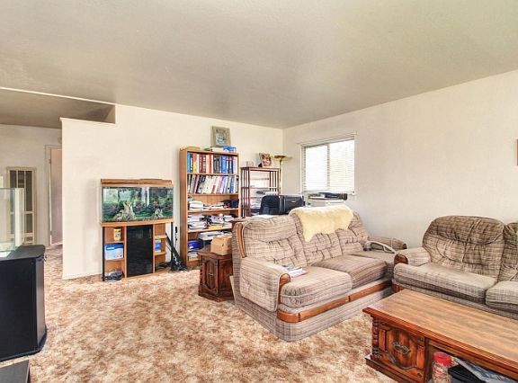 3rd image of 2801 Norcross Dr