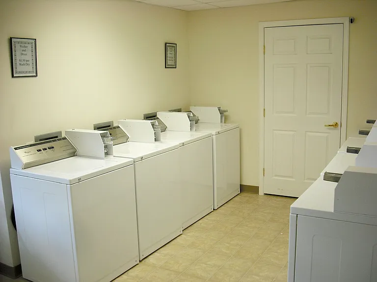 Westview Apartments — Photo 7