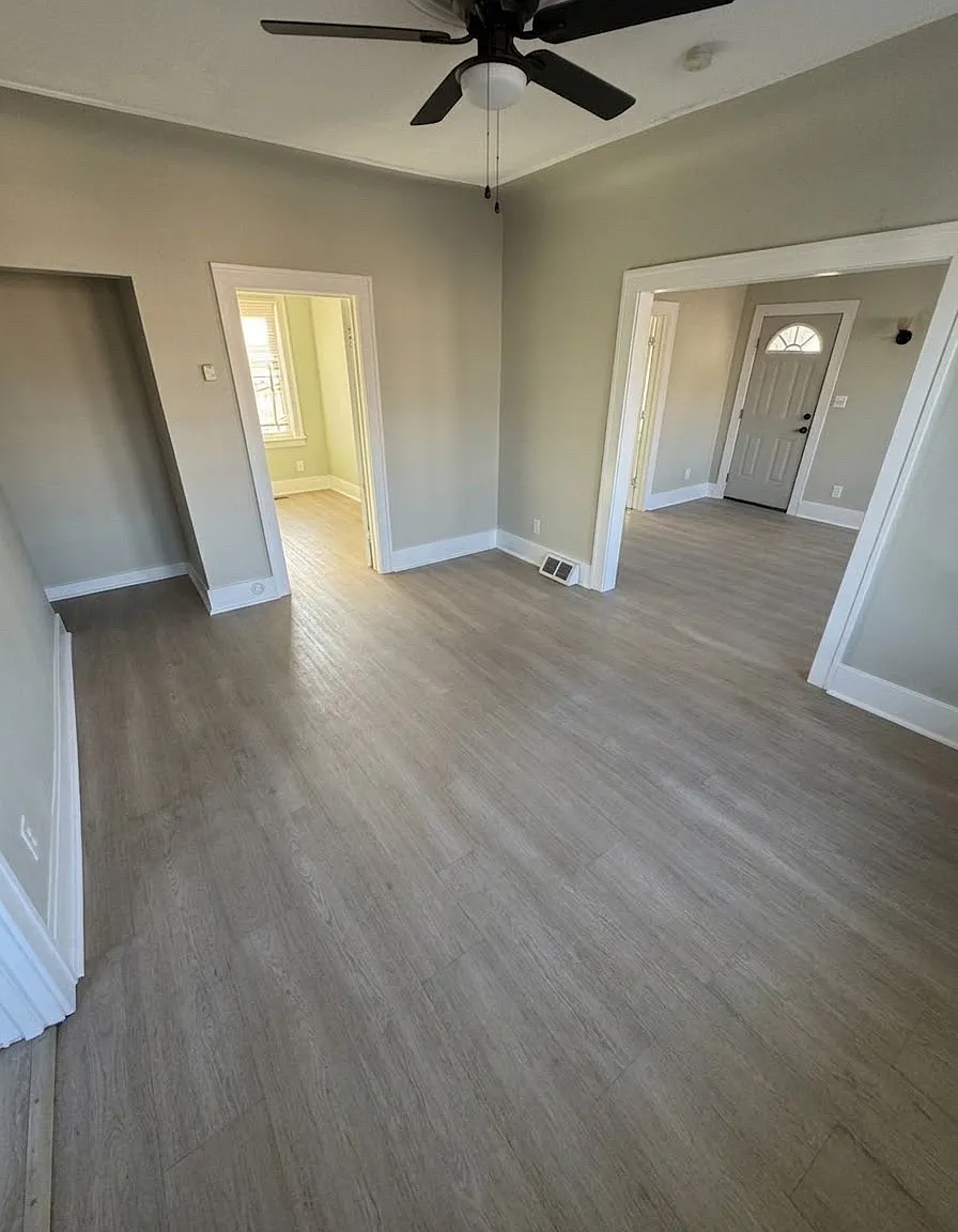 2 bed, 950 sqft, $1,000 — Photo 2
