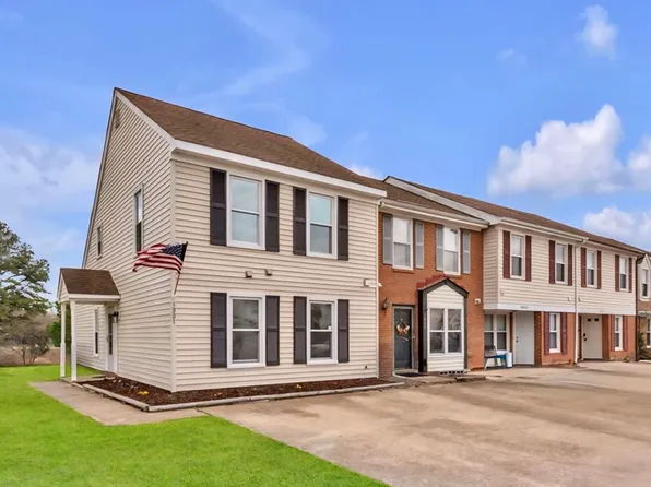 3801 Buchanan Dr, Virginia Beach, VA 23453