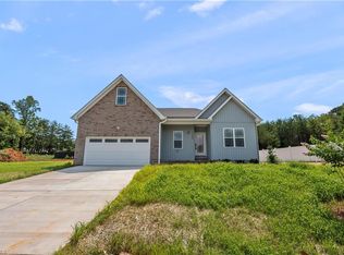 1133 Timber Hill Dr, Rural Hall, NC 27045