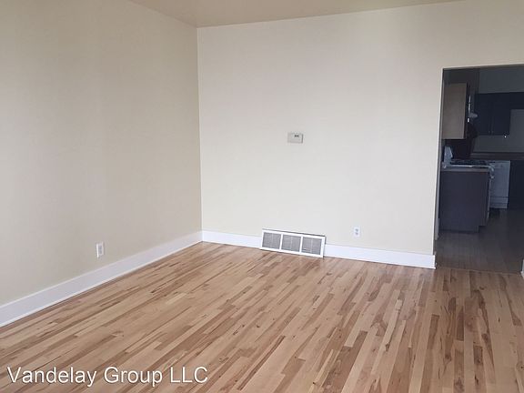 5th image of 2930A N Booth St