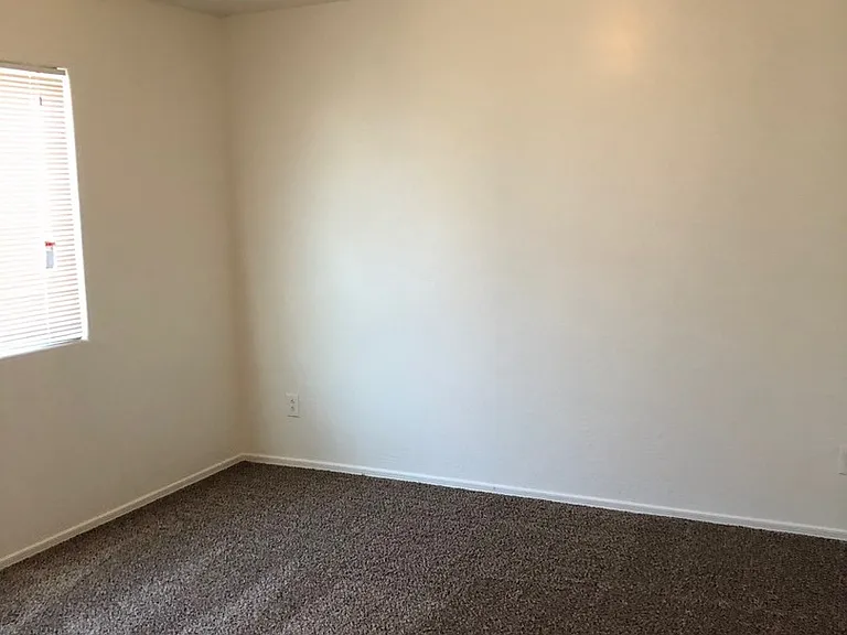 45579 W Dutchman Dr — Photo 17