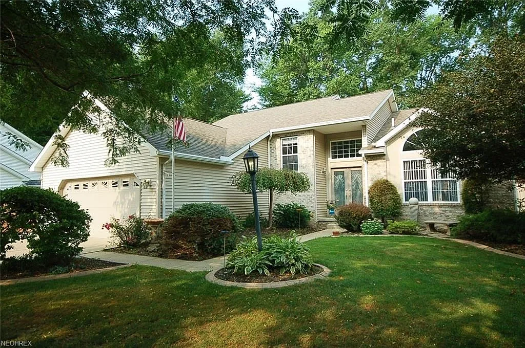 335 Deer Creek Trl photo 1