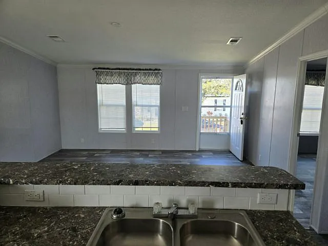 6515 15th St E #C05 — Photo 3