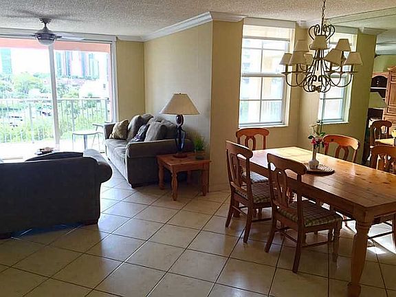 4th image of 19601 E Country Club Dr #7502