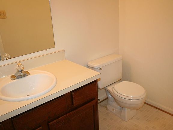 3rd image of 13229 Ladybank Ln
