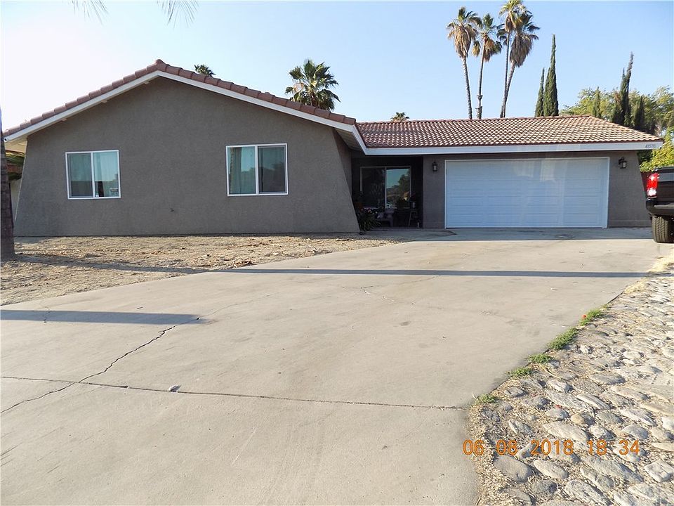 1st image of 41570 Royal Palm Dr