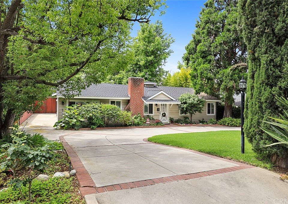 1st image of 612 Manzanita Ave