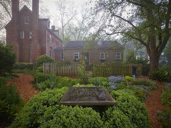 2nd image of 120 Plantation Dr