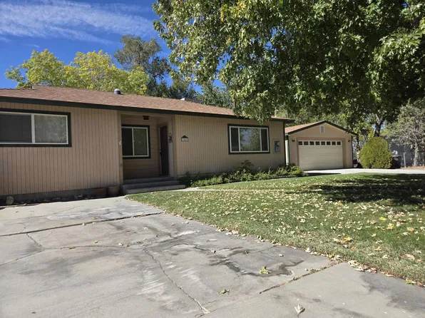 1847 Saniger Ln, Bishop, CA 93514