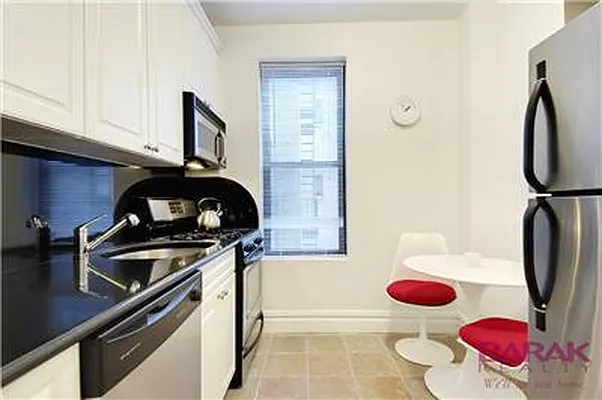 Sold by Barak Realty | media 6