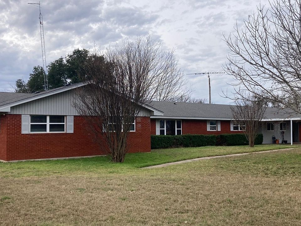 1st image of 281 Lakeside Dr