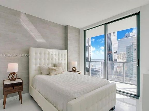 5th image of 33130 S Miami Ave #2606