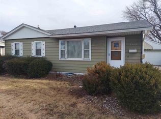 2503 University Ave, Waterloo, IA 50701