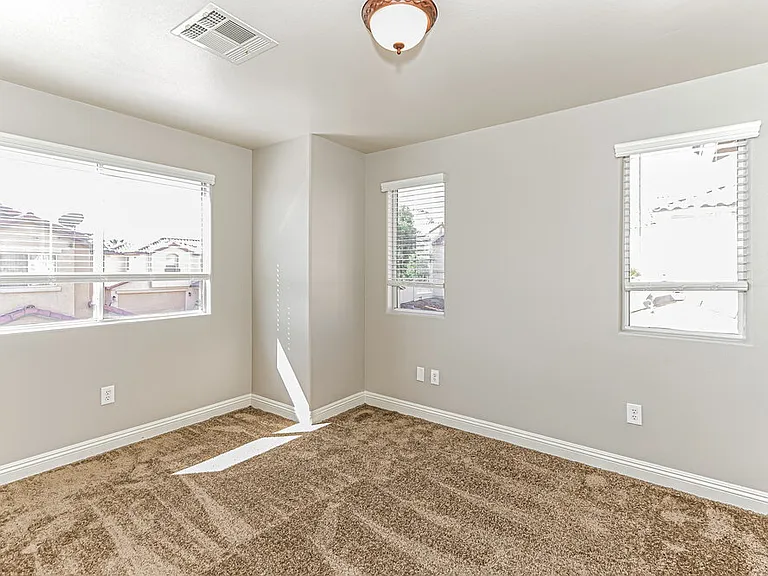 10424 Armand Ave — Photo 13