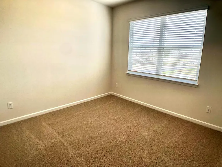 720 Dorset Stream Dr — Photo 19