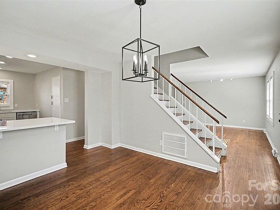 4th image of 6626 Glenmoor Dr